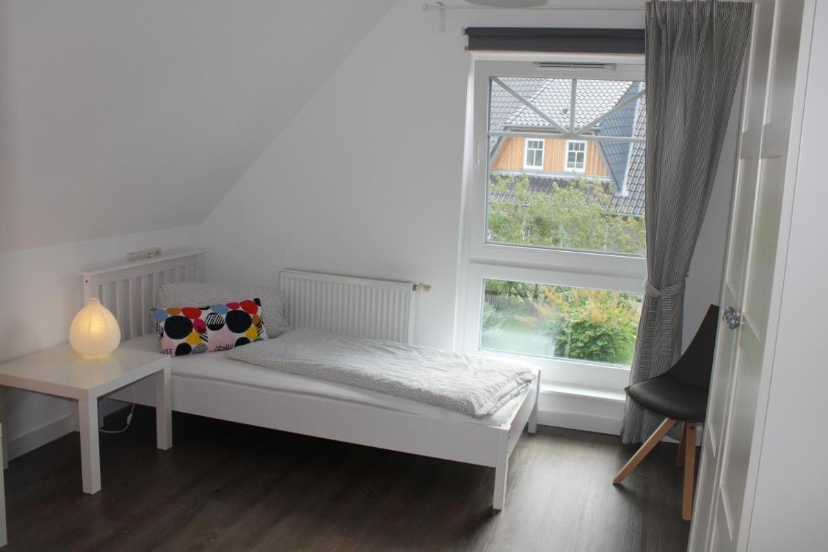 Ferienhaus De Niege Leive Born Ngoại thất bức ảnh